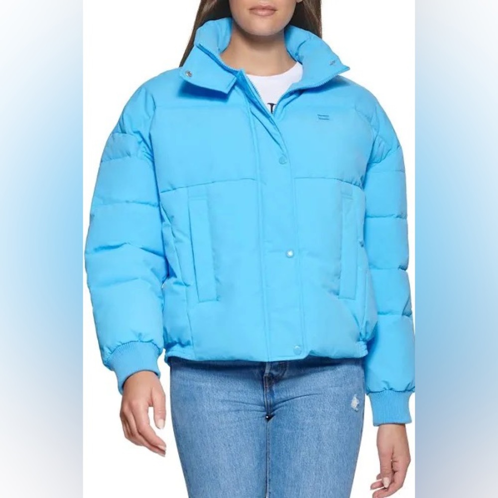 NWOT Levi’s blue puffer coat